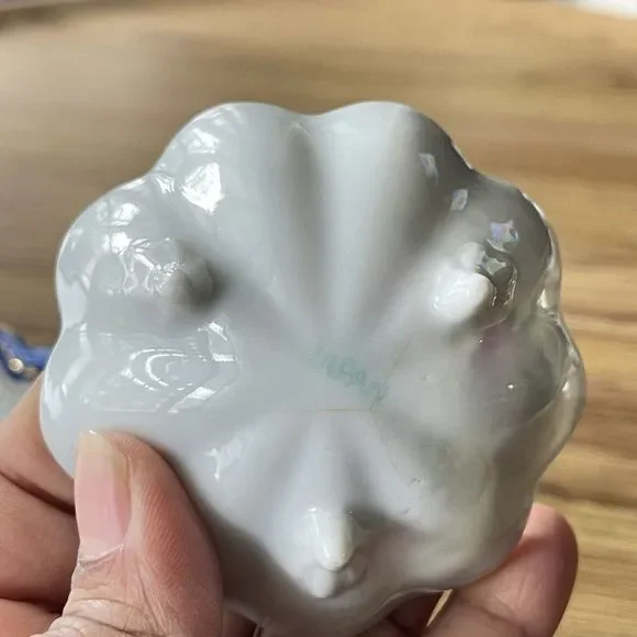 Lot Of 2 Vintage Japan Sm. Porcelain Hand Painted Ornate Footed Bowls - Picture 9 of 16